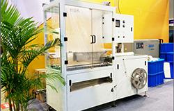 Máquina de embalagem automática de copos e outros recipientes de papel